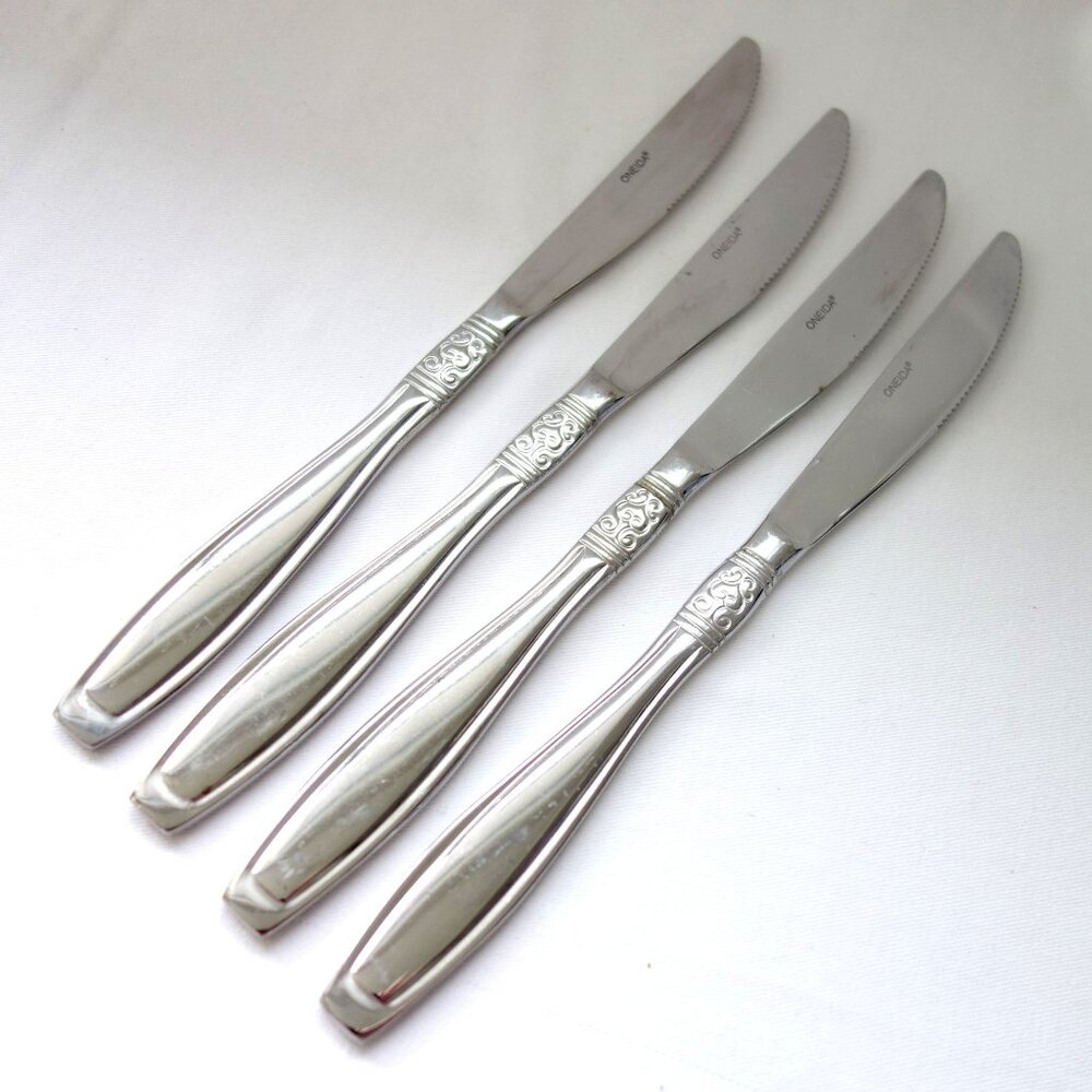 Oneida Vista Stainless 18/0 Flatware 4 Dinner Knives
